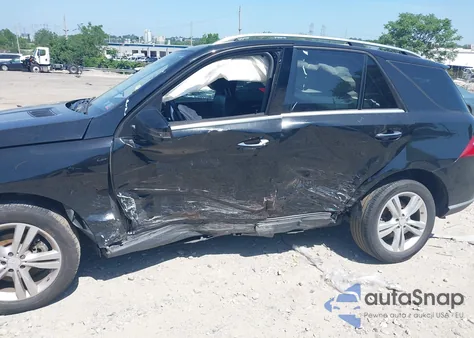 2015 Mercedes-Benz Ml 350 4Matic z USA, uszkodzony, nr VIN 4JGDA5HBXFA486817